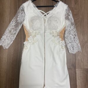 新品未使用 BayBClub ホワイトレース袖タイトドレス