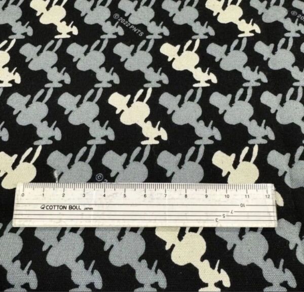 スヌーピー モノクロ オックス プリント 生地 ラスト一枚 95cm