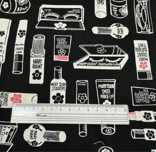 マリークワント MARY QUANT 生地 コスメ柄 プリント 黒 オックス 50cm