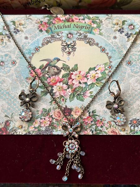 ◎W割引◎ミハエルネグリン Michal Negrin オーロラリボンモチーフピアス&ネックレスset②未使用保管コレクション美品