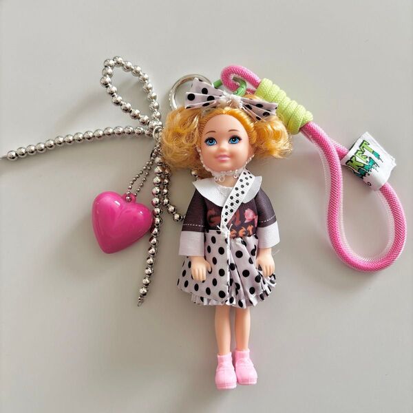 じゃらじゃら キーホルダー バッグチャーム バービー Barbie ハート ドールチャーム
