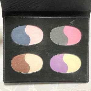 オリリー化粧品 アイシャドウパレット パール感あり