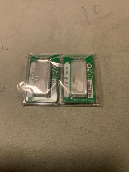 セイフティピアッサー 16G 1.2mm ステンレス製 2個セット