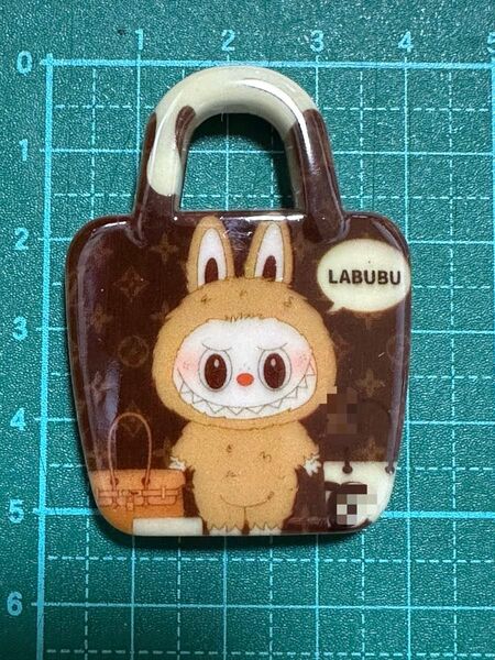 ラブブ LABUBU 穴あき ビーズ