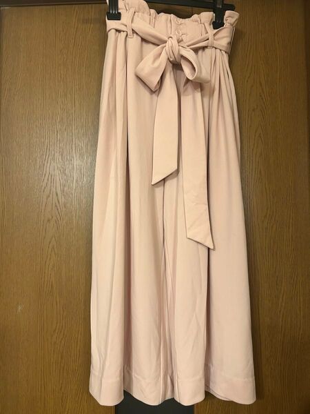ピンクワイドパンツリボン付き