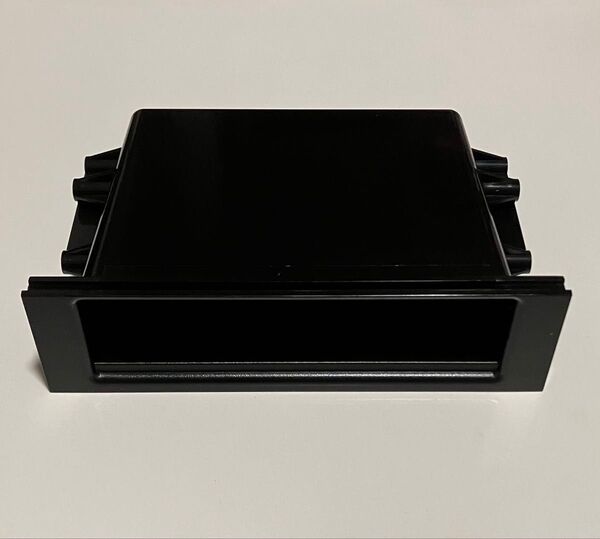 美品 SUZUKI スズキ 純正部品 1DIN オーディオ ポケット 39182-70E51 新車外し品