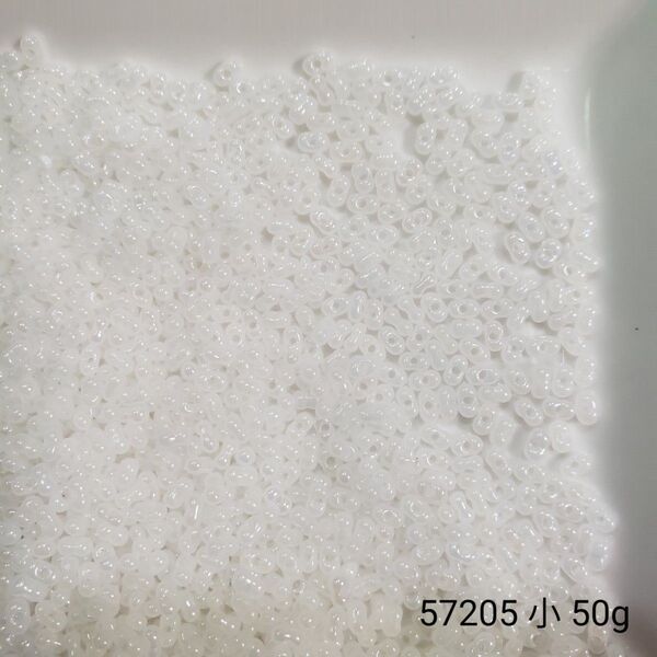 チェコビーズ ファルファーレ 小 2×4mm 50g (57205)