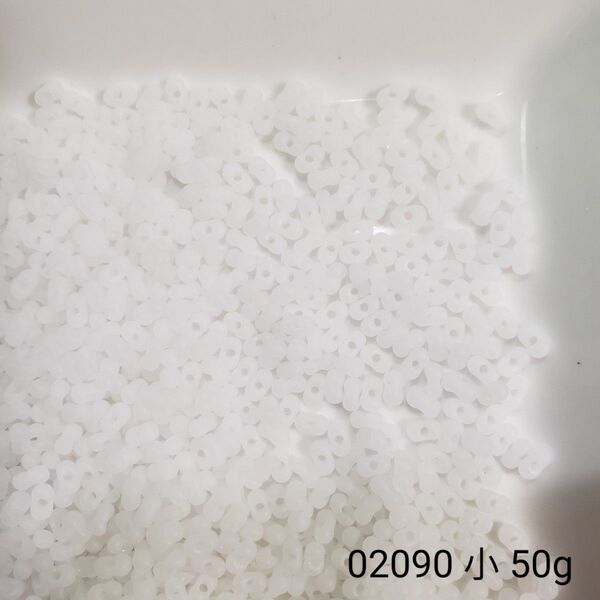 チェコビーズ ファルファーレ 小 2×4mm 50g (02090)