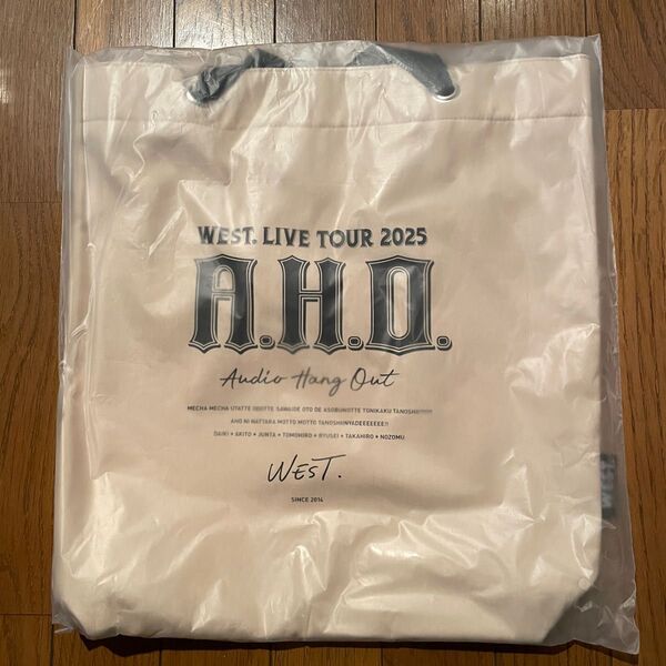 あほぶくろ(ツアーバッグ) WEST. LIVE TOUR 2025 A.H.O. -Audio Hang Out-