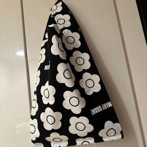 エコバッグ・デイジー柄・折りたたみ・ブラック・新品未使用