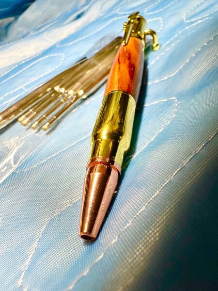 ライフル弾型 ボルトアクション ボールペン ゴールド&ローズウッド 交換芯5本付き
