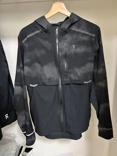 On オン Weather Jacket Lumos