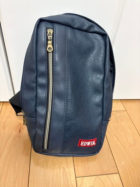 EDWIN ショルダーバック
