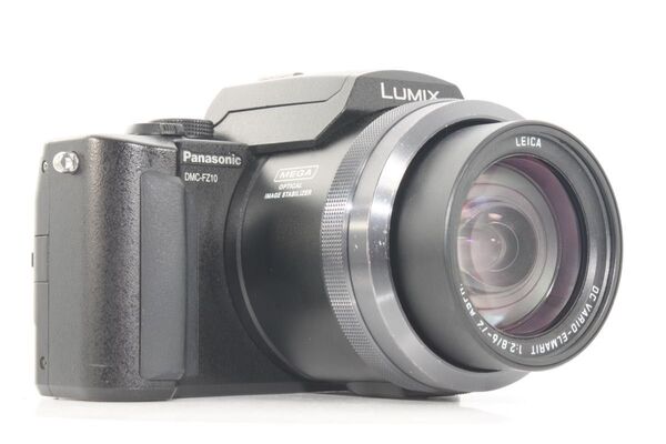 Panasonic デジタルカメラ LUMIX DMC-FZ10 ブラック