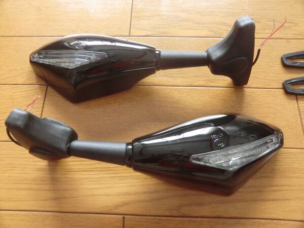 未使用 Karun LED ウインカー付 汎用 カウリングミラー バックミラー
