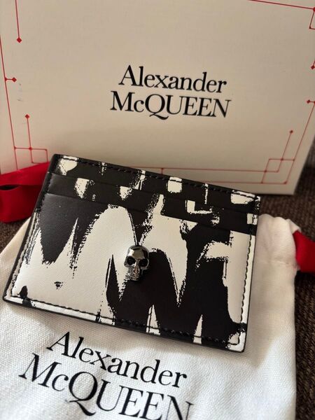 Alexander McQueen スカルカードケース