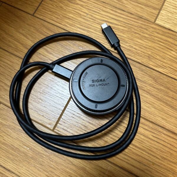 SIGMA fp L用USB給電ケーブルと電源供給用ケーブル