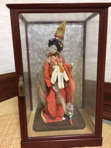 元汐汲み/現五色玉・クリスタル硝子玉を持つ舞姫人形(台含む高さ約33ｃｍ)ケース入(約28×23×43ｃｍ) アンティーク