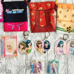 【ラブアンドベリー グッズ まとめ売り 13点】ラブベリ 平成レトロ 巾着 キーホルダー アクスタ