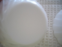 中古 美品 ヤマザキ春のパンまつり 白いファンタジーボール 1994年 2枚セット 白い皿 アルクフランス社製 _画像2