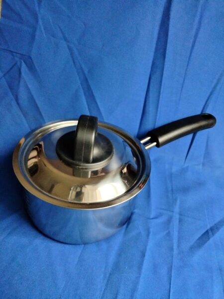 ◆◇【新品未使用】下村企販 IHステンレス プチ鍋 26212 内径14cm 満水容量1.1リットル 目盛付 日本製◇◆