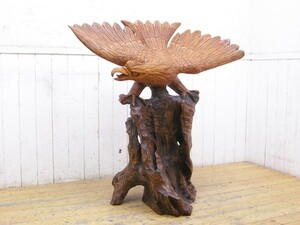引き取り限定・迫力ある木彫りの鷹・引取り希望・Ｈ105ｃｍ・Ｗ107ｃｍ・オブジェ・置物・140601