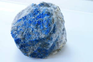 feru mail голубой 30 год передний. наличие поэтому прекрасное качество индиго цвет . красивый прекрасное качество afgani Stan производство лазурит /lapis/ Ultra морской голубой необогащённая руда /1712ct/342g