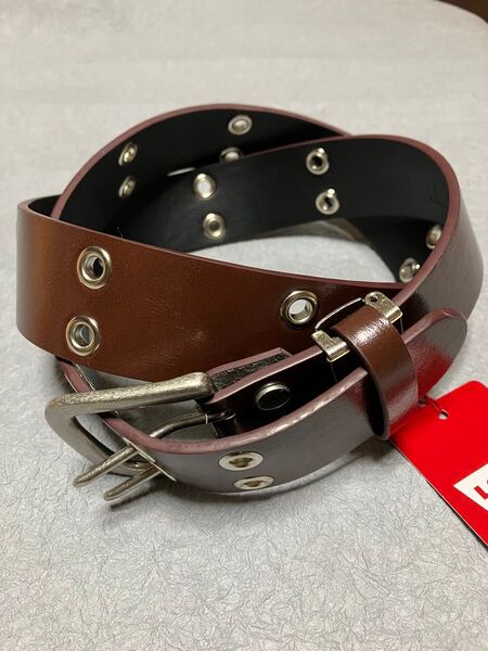 【新品・未使用】 LEVI'S リーバイス 2穴ベルト 39mm ブラウン合皮