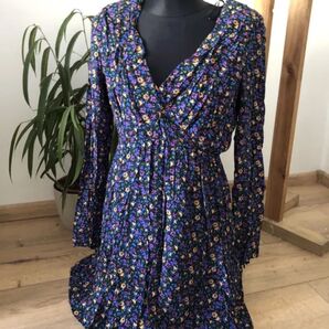 ZARA 花柄ネイビーVネックミニワンピース