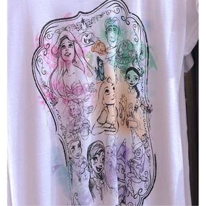 「美品」ディズニー15周年パステルミッキーアリエル アナエルサラプンツエルTシャツ
