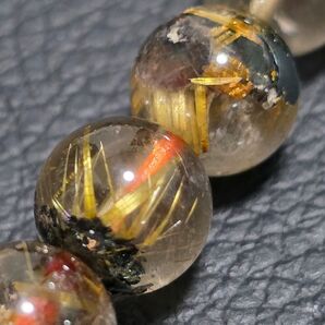 9.3㎜ 太陽放射タイチンルチルブレスレット 天然石