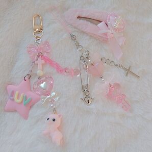 ゆめかわ サブカル ねこ ホワイト ピンク 羽 キーホルダー チャーム セット
