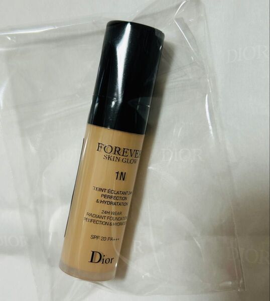 新品未使用 ディオールスキン フォーエヴァー フルイド グロウ 1N 5ml