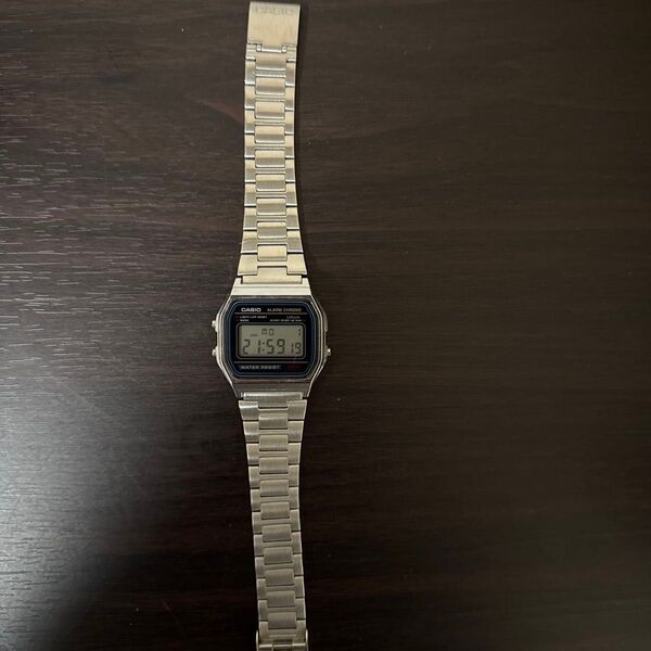CASIO デジタル腕時計
