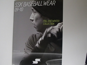 □川崎宗則　表紙のみの掲載　ＳＳＫ　野球カタログ　2009年　2010年