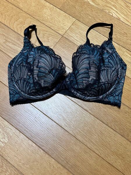 カリーユ3/4カップショートブラジャーG67.5サイズ