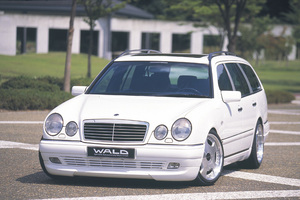 【WALD Executive Line】 Mercedes Benz Eクラス W210 ワゴン ～99y サイドステップ ヴァルド エアロ