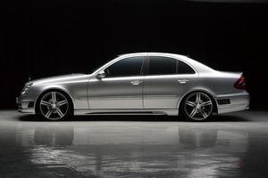 【WALD Sports Line】 Mercedes Benz Eクラス W211 セダン ～'06y/'07y～ Black Bison Edition // サイドステップ ヴァルド サイド エアロ