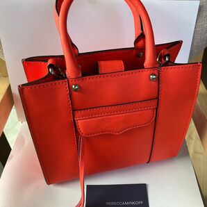 レベッカミンコフ(REBECCAMINKOFF)