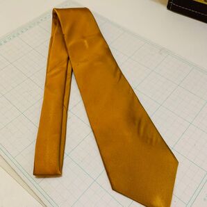 【訳有】Paul Smith ポールスミス シルク ネクタイ 無地 ゴールド