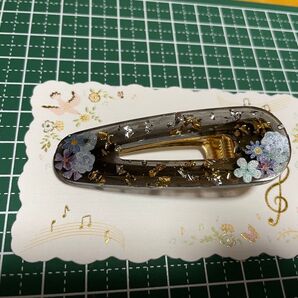 6.ヘアクリップ 金箔 お花