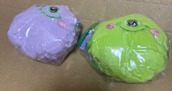 FASHION MONSTER ファッションモンスター サニー ガチャガチャカラビナキーホルダーふわふわ紫と緑