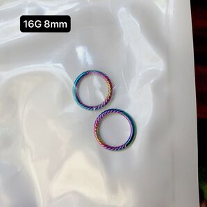 レインボー フープ ピアス / ツイスト16G 8mm セグメントリング