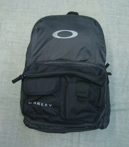 新品OAKLEY(オークリー) PACKABLE BACKPACK 2.0 BLACKOUT 02E