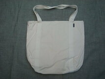 新品OAKLEY(オークリー) ESSENTIAL DAY TOTE 2.0 NATURAL 30B_画像2