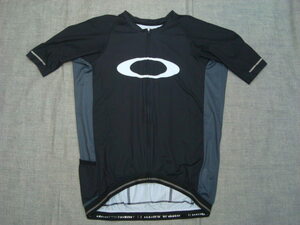 新品OAKLEY(オークリー)メンズ ICON JERSEY 2.0 BLACKOUT 02E US/EU(L) JAPAN(XL)