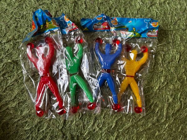 新品 ペタペタマン カベオリマン おもしろおもちゃ 4個セット パーティーグッズ のびのび人形 4体