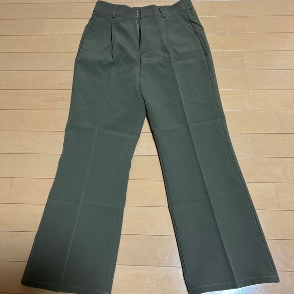 新品センタープレスパンツ Lサイズ