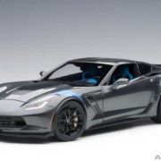 オートアート 1/18 シボレー コルベット C7 グランスポーツ グレー・メタリック ブルー・ハッシュマーク
