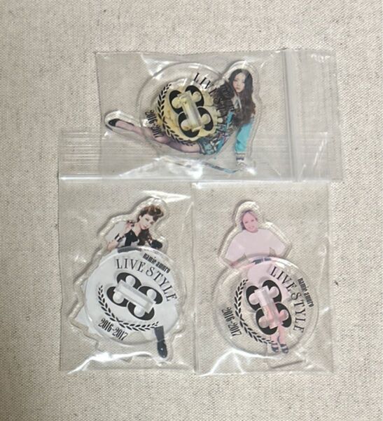 安室奈美恵アクリルスタンド